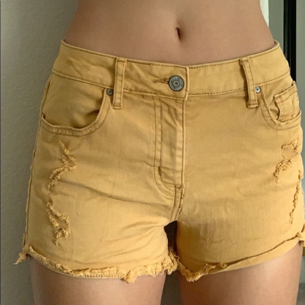 yellow shorts